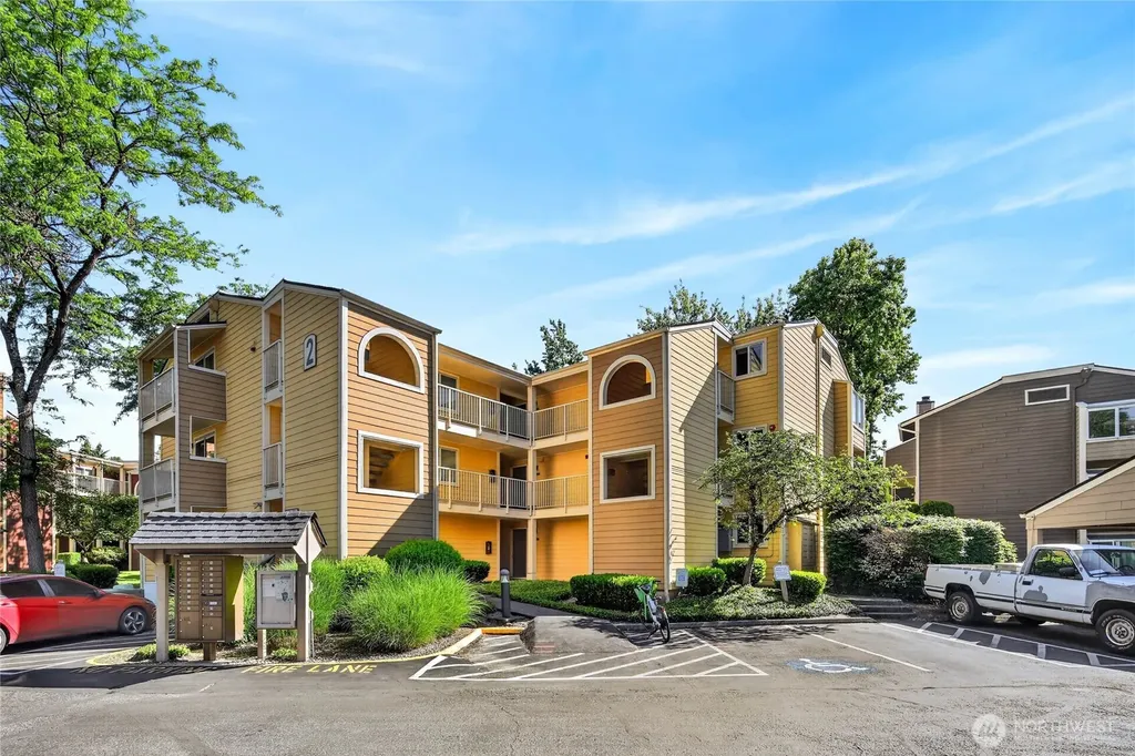 7370 West Lake Sammamish Parkway Redmond WA 98052