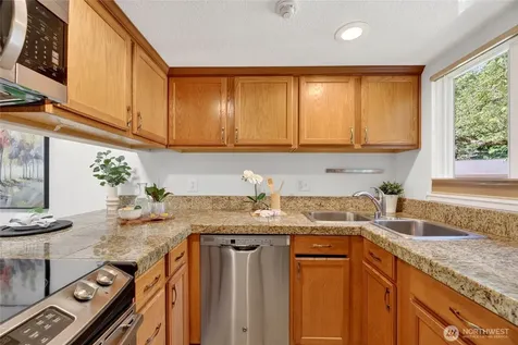 7370 West Lake Sammamish Parkway Redmond WA 98052