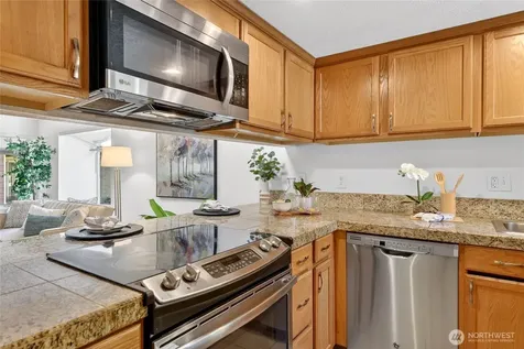 7370 West Lake Sammamish Parkway Redmond WA 98052