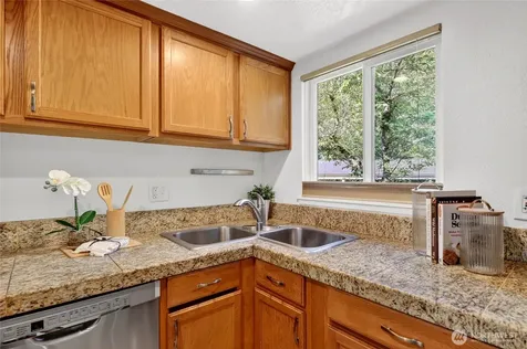 7370 West Lake Sammamish Parkway Redmond WA 98052