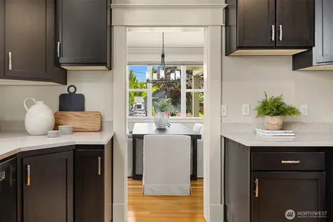 7737 27th Avenue NW Seattle WA 98117