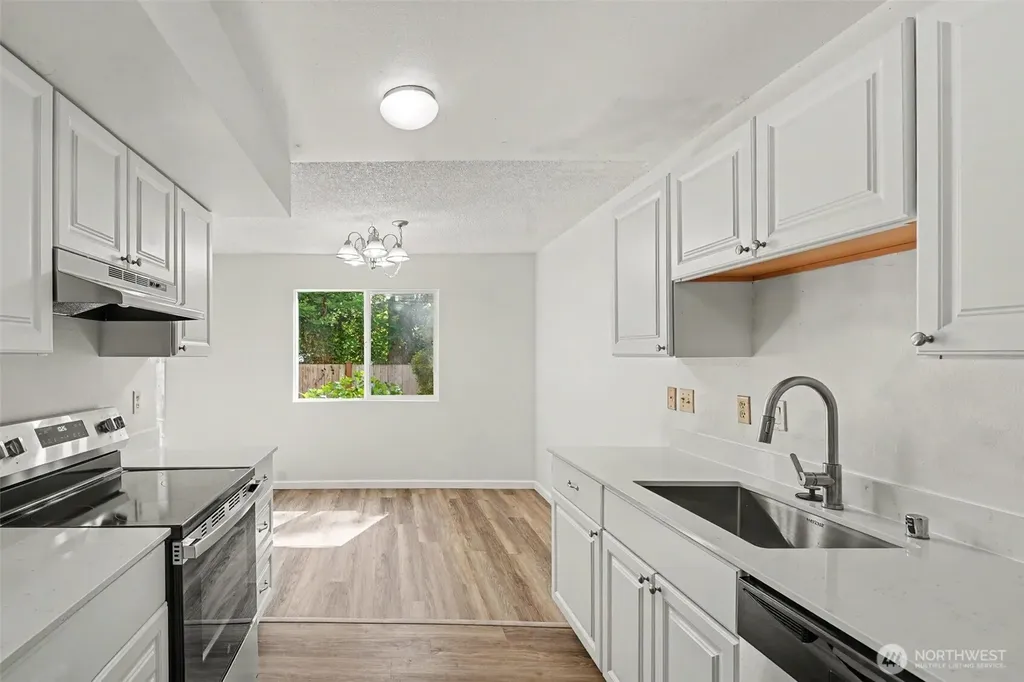 14148 74th Place NE Kirkland WA 98034