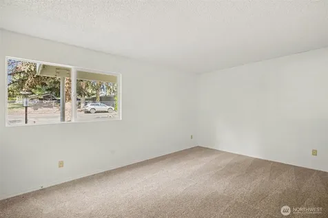 14148 74th Place NE Kirkland WA 98034