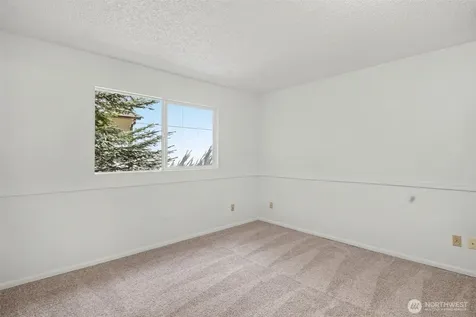 14148 74th Place NE Kirkland WA 98034