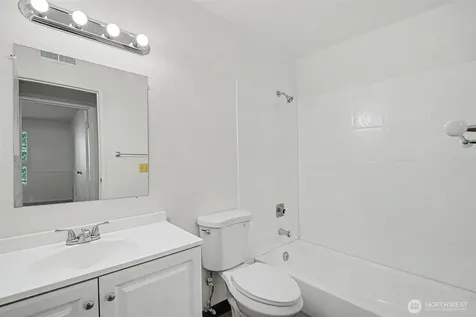 14148 74th Place NE Kirkland WA 98034