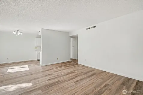 14148 74th Place NE Kirkland WA 98034
