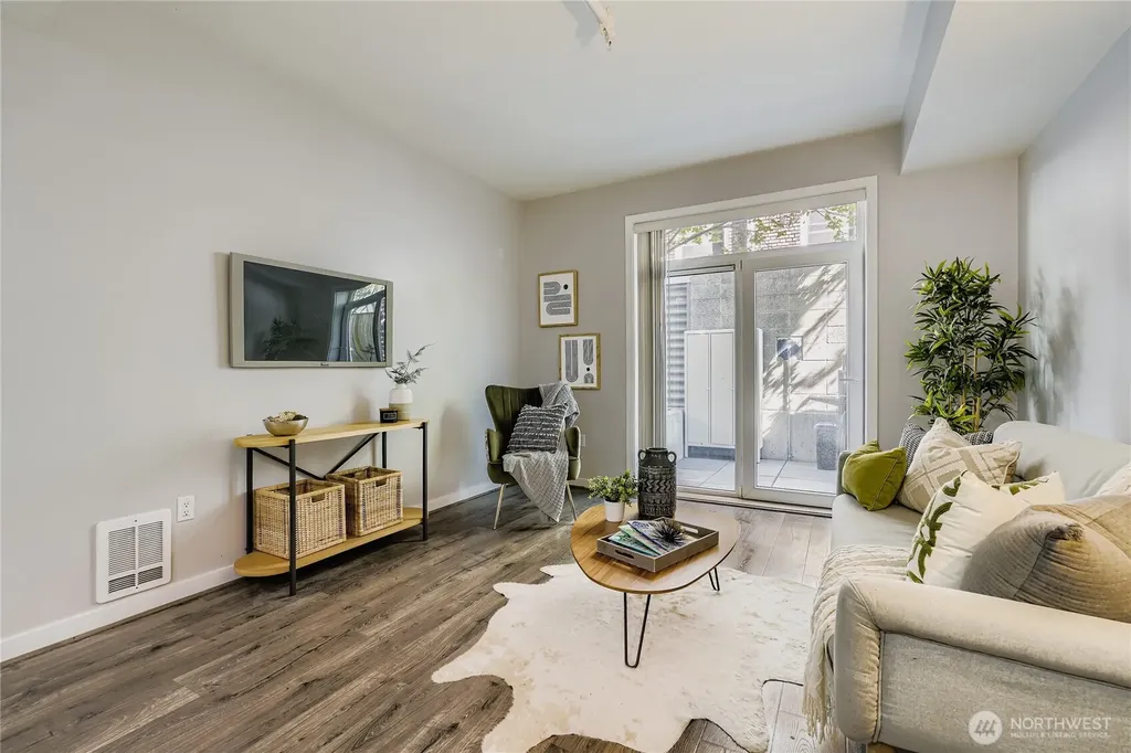 103 Bellevue Avenue E Seattle WA 98102