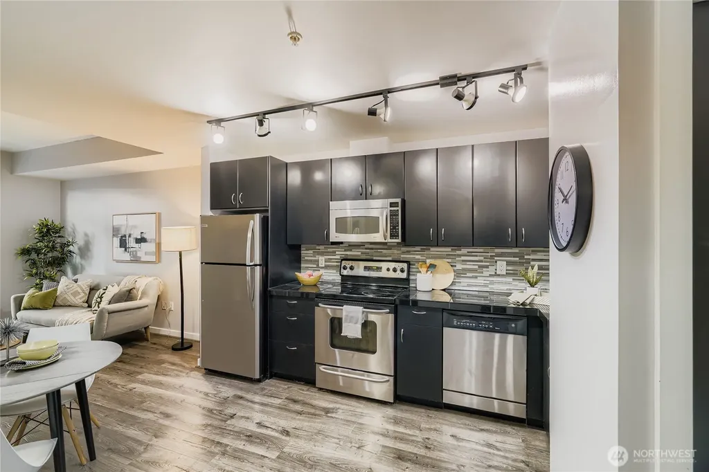 103 Bellevue Avenue E Seattle WA 98102