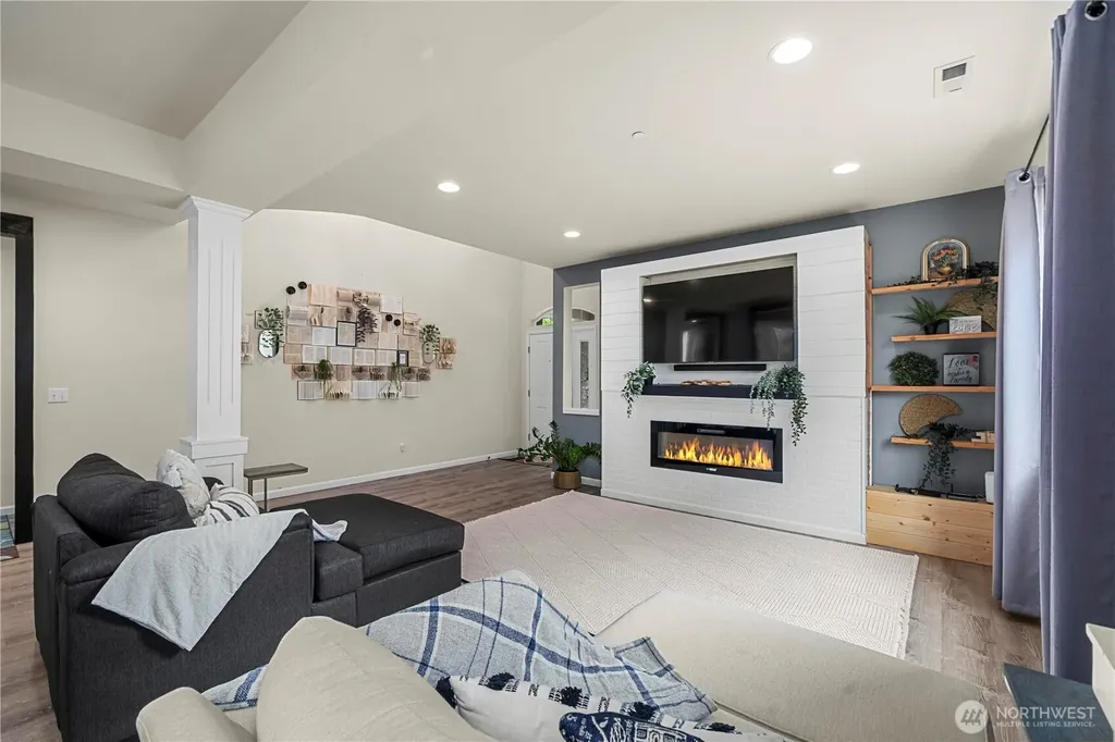 20316 77th Street Ct E Bonney Lake WA 98391