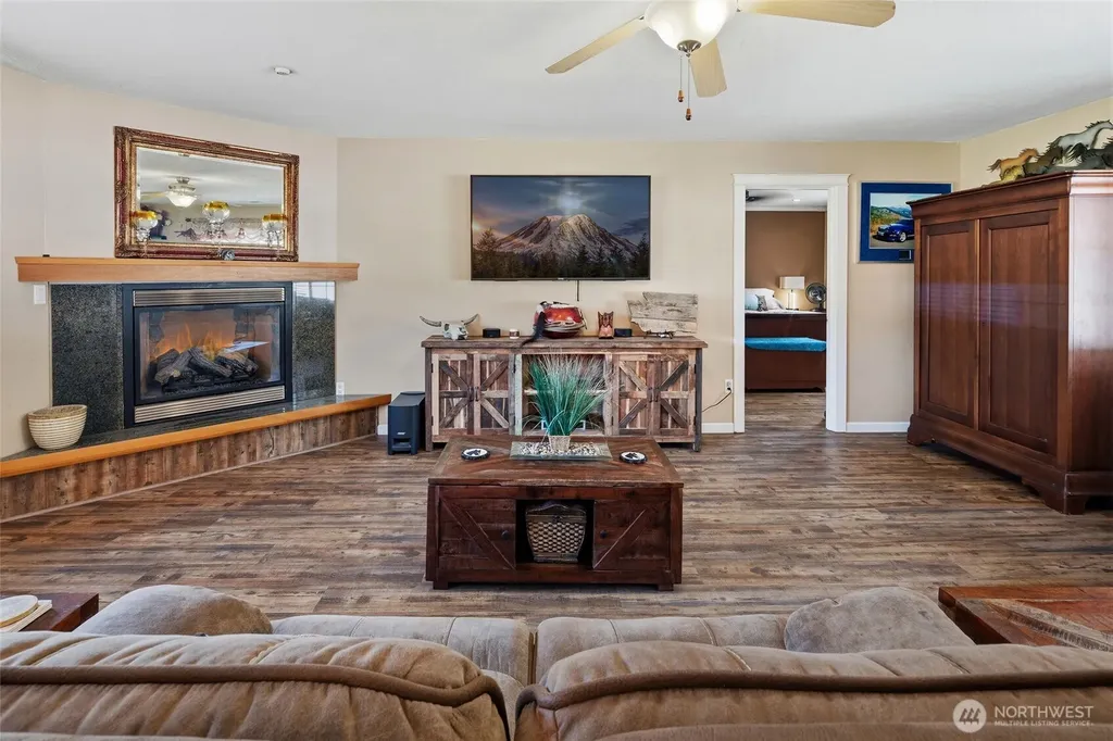418 NW Hayes Road Woodland WA 98674