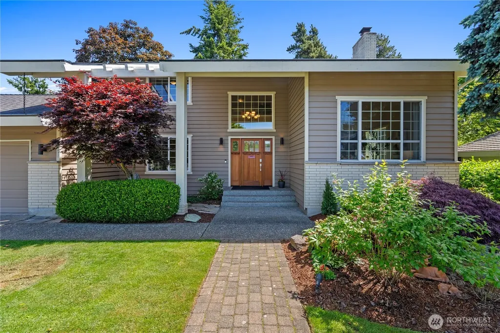 19218 91st Avenue NE Bothell WA 98011