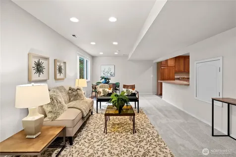 19218 91st Avenue NE Bothell WA 98011
