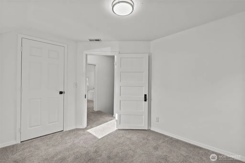 5036 S I Street Tacoma WA 98408