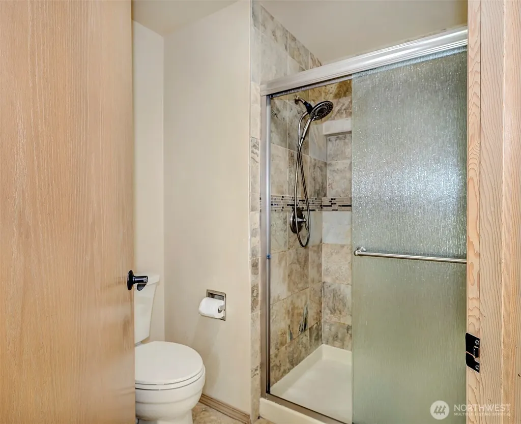 17317 SE 238 Street Kent WA 98042