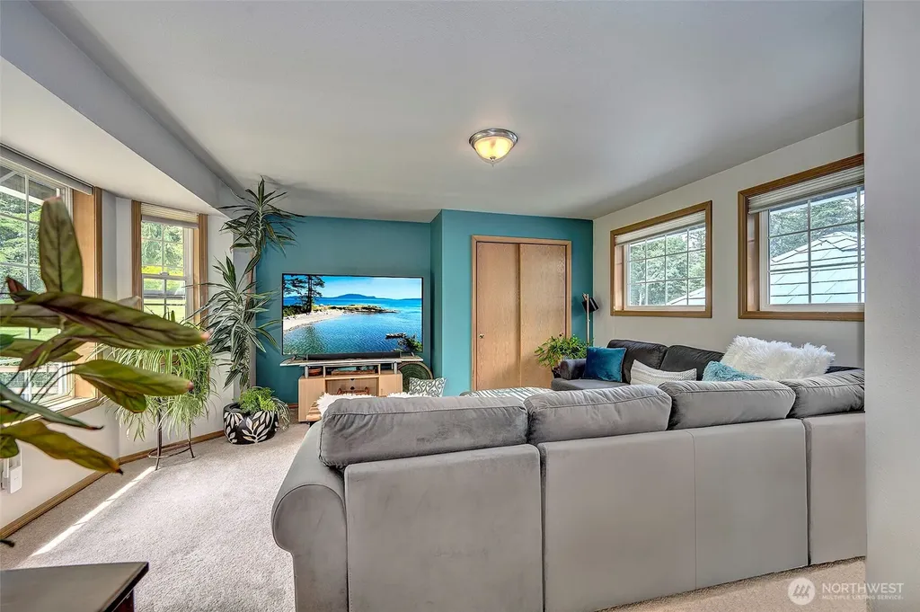 17317 SE 238 Street Kent WA 98042