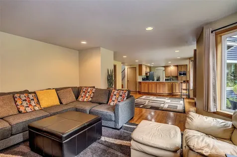 17317 SE 238 Street Kent WA 98042