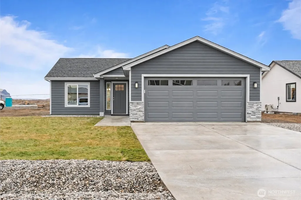 924 La Vista Drive Warden WA 98857