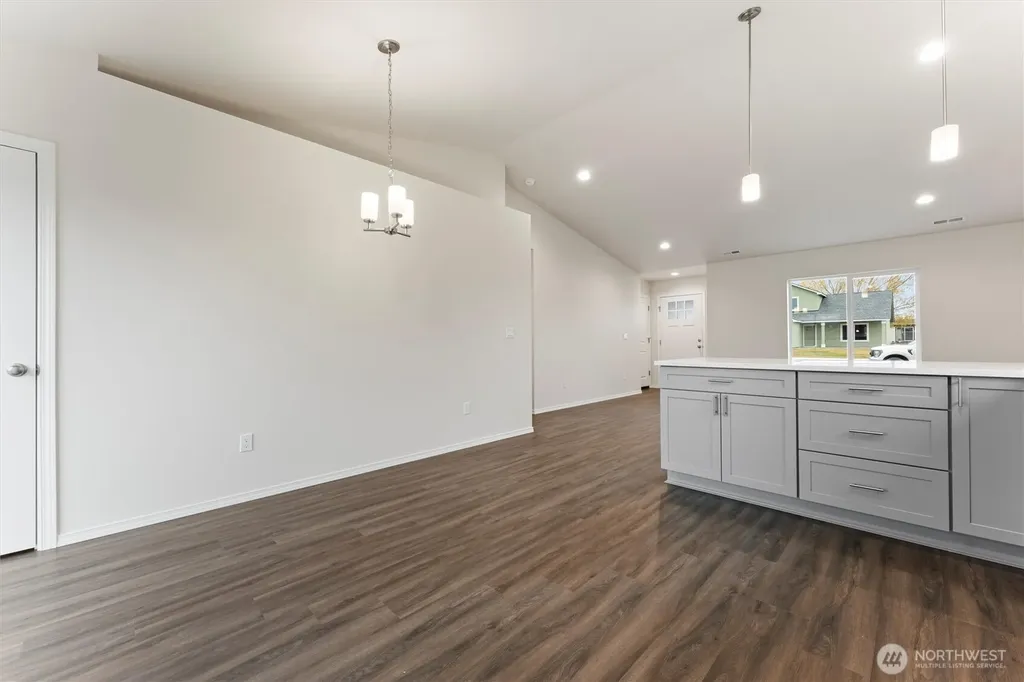 924 La Vista Drive Warden WA 98857