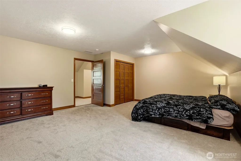 9524 E Northrim Lane Spokane WA 99217