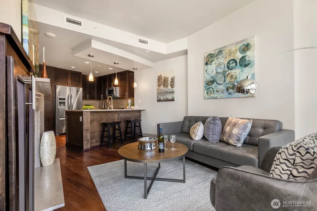 10610 NE 9th Place Bellevue WA 98004