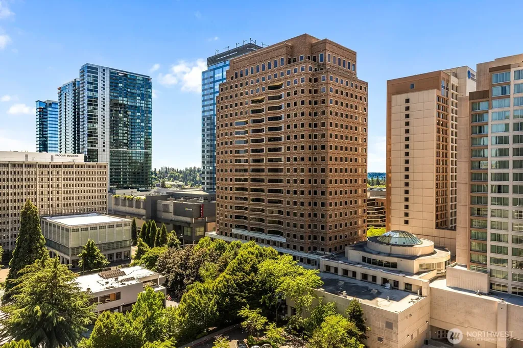 10610 NE 9th Place Bellevue WA 98004