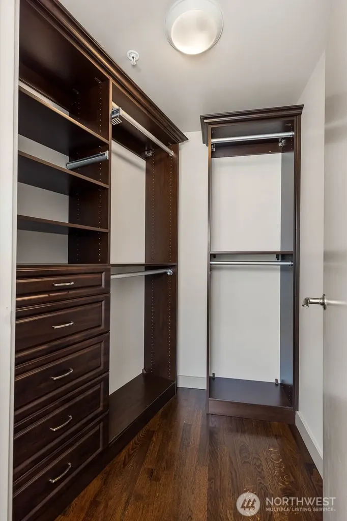 10610 NE 9th Place Bellevue WA 98004