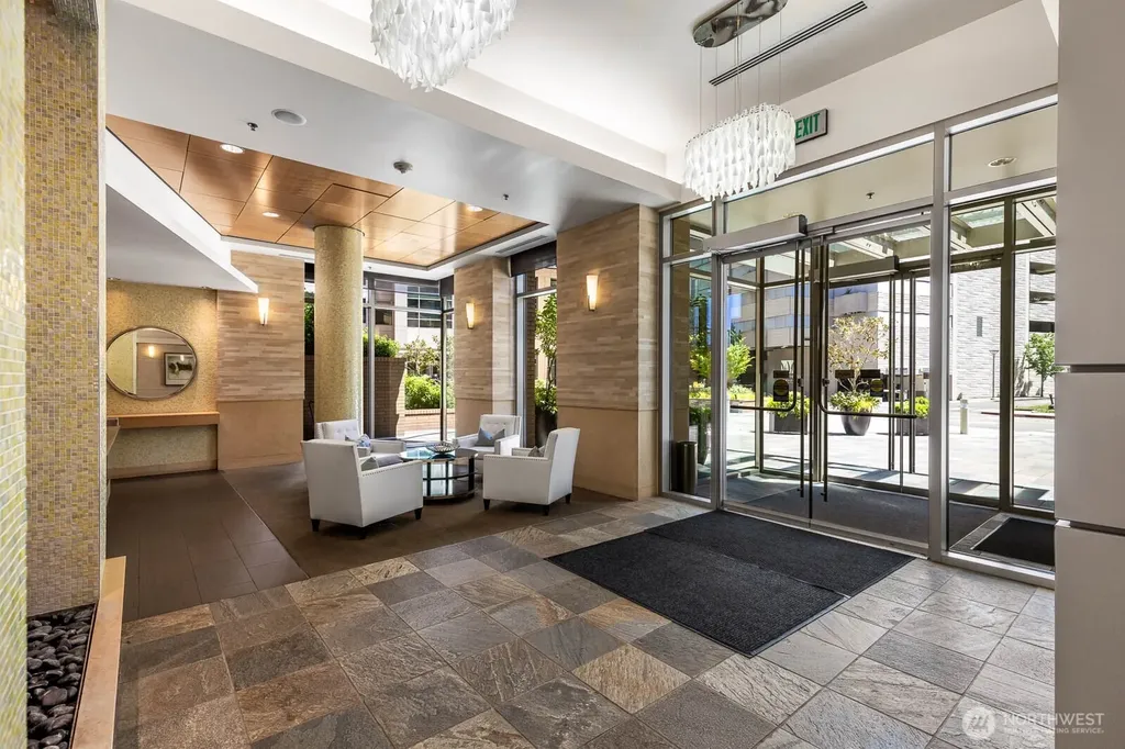 10610 NE 9th Place Bellevue WA 98004