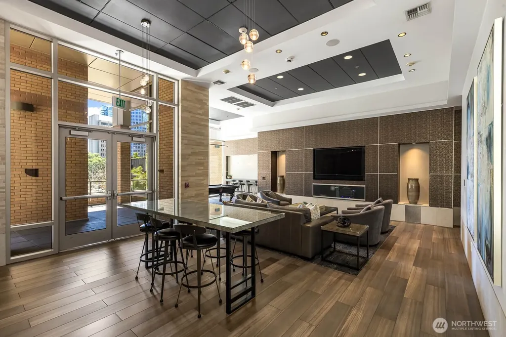 10610 NE 9th Place Bellevue WA 98004