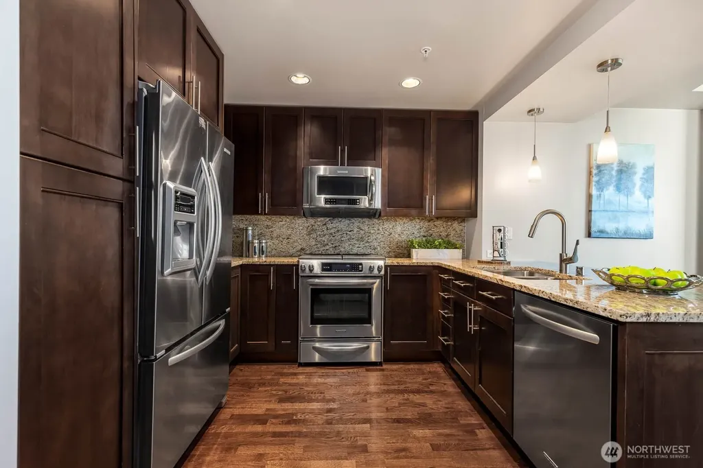 10610 NE 9th Place Bellevue WA 98004