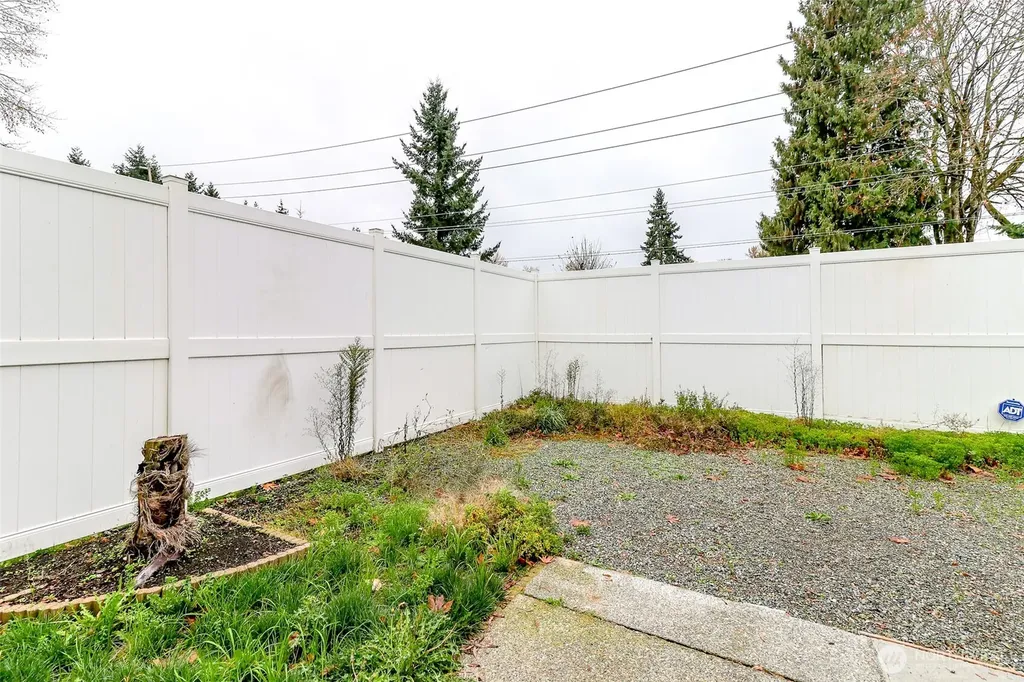 210 37th St SE Auburn WA 98002