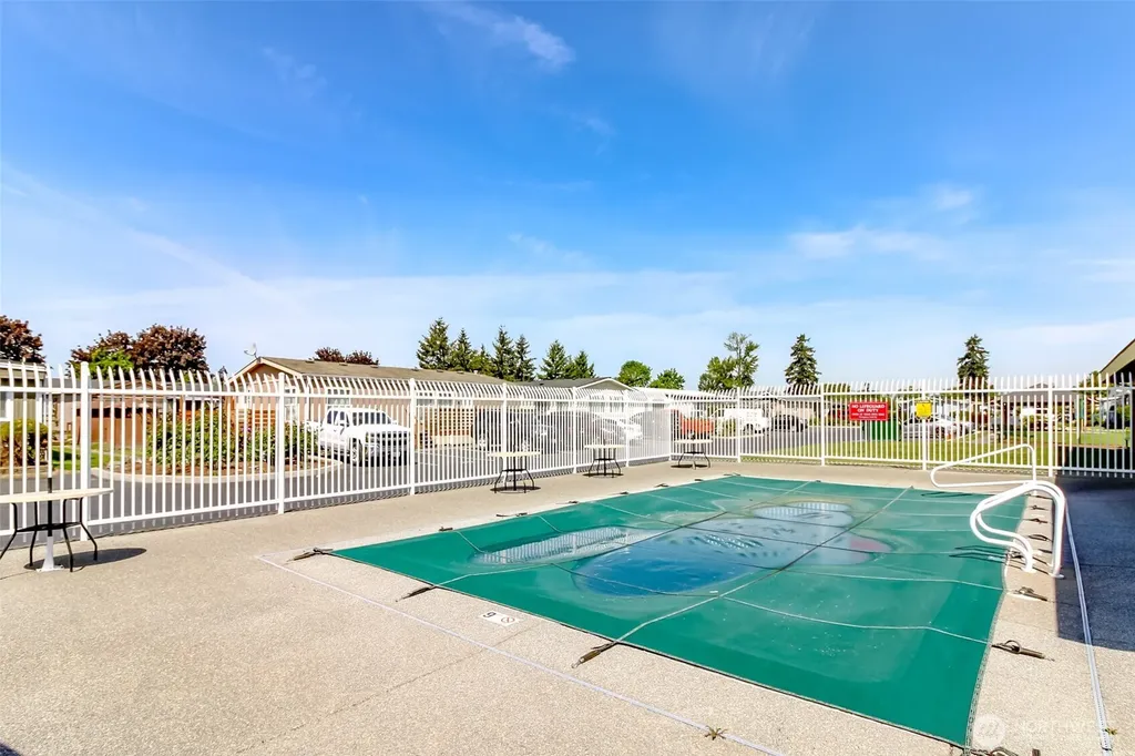210 37th St SE Auburn WA 98002