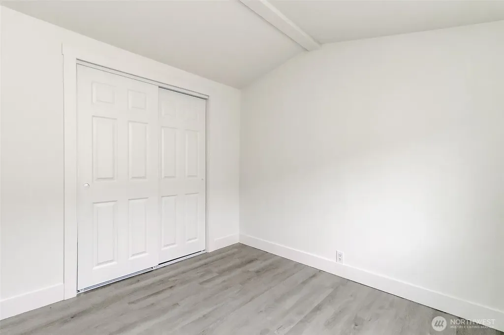 210 37th St SE Auburn WA 98002