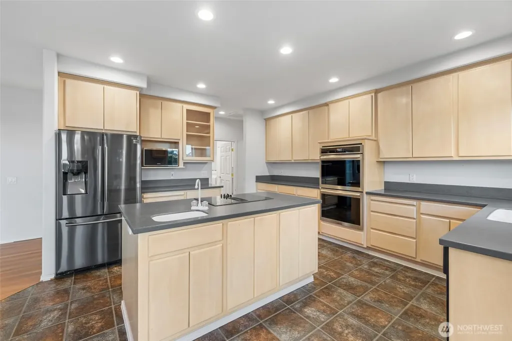 2322 Pioneer Highway Stanwood WA 98292