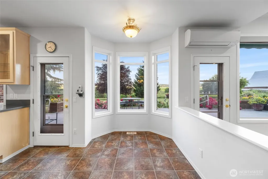 2322 Pioneer Highway Stanwood WA 98292
