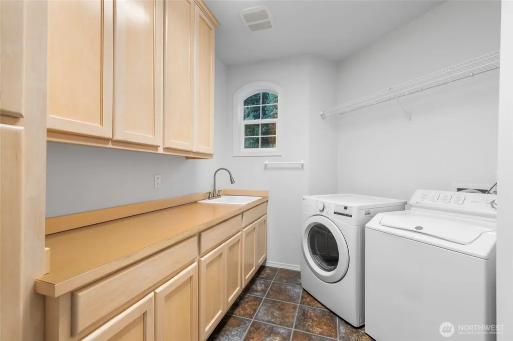 2322 Pioneer Highway Stanwood WA 98292