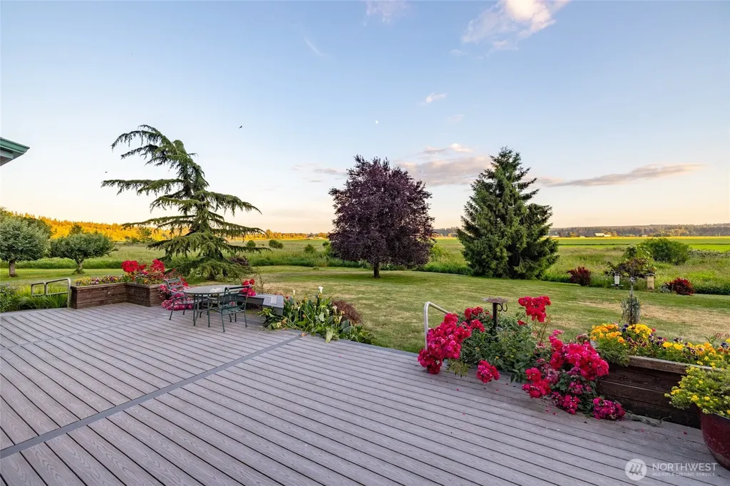 2322 Pioneer Highway Stanwood WA 98292