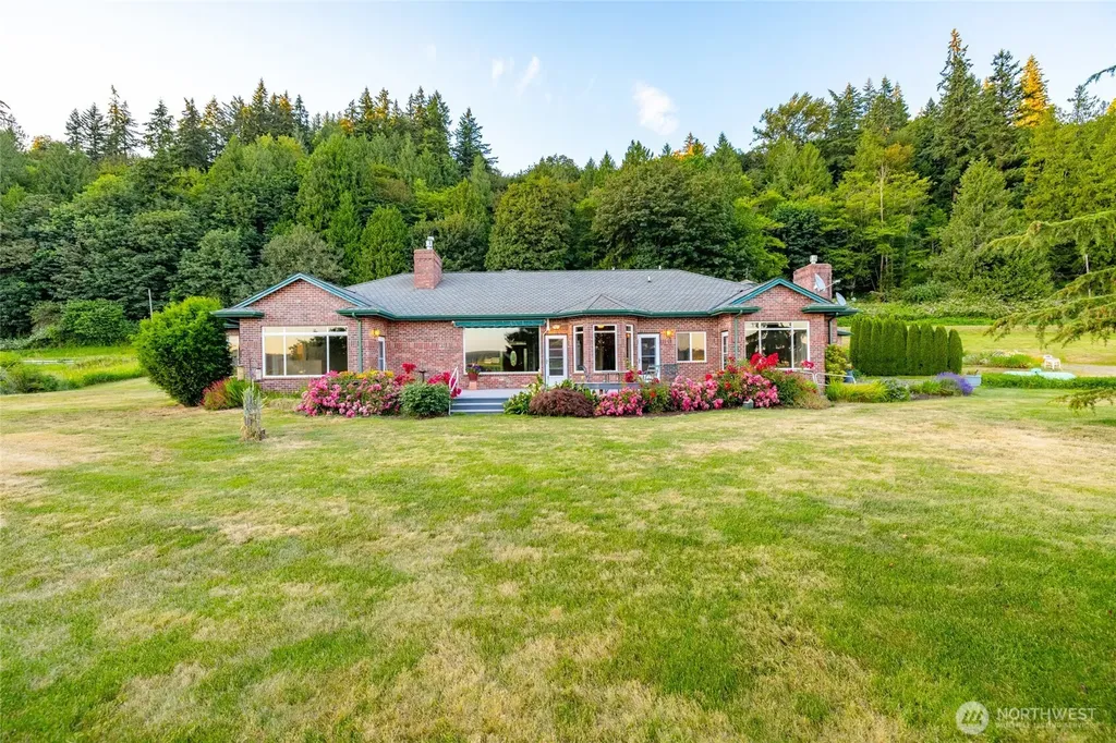 2322 Pioneer Highway Stanwood WA 98292