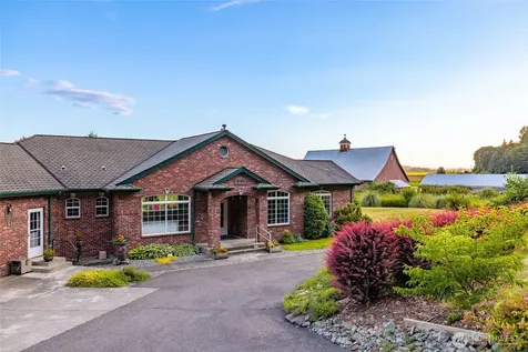 2322 Pioneer Highway Stanwood WA 98292