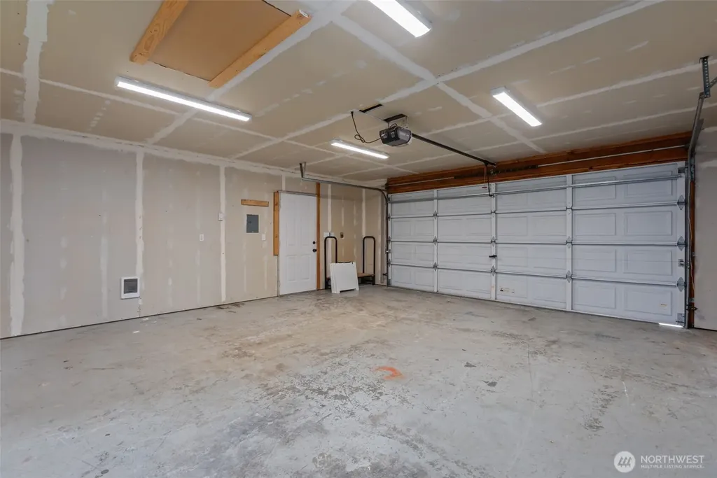 2015 104th Street SW Everett WA 98204