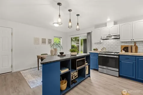 2015 104th Street SW Everett WA 98204