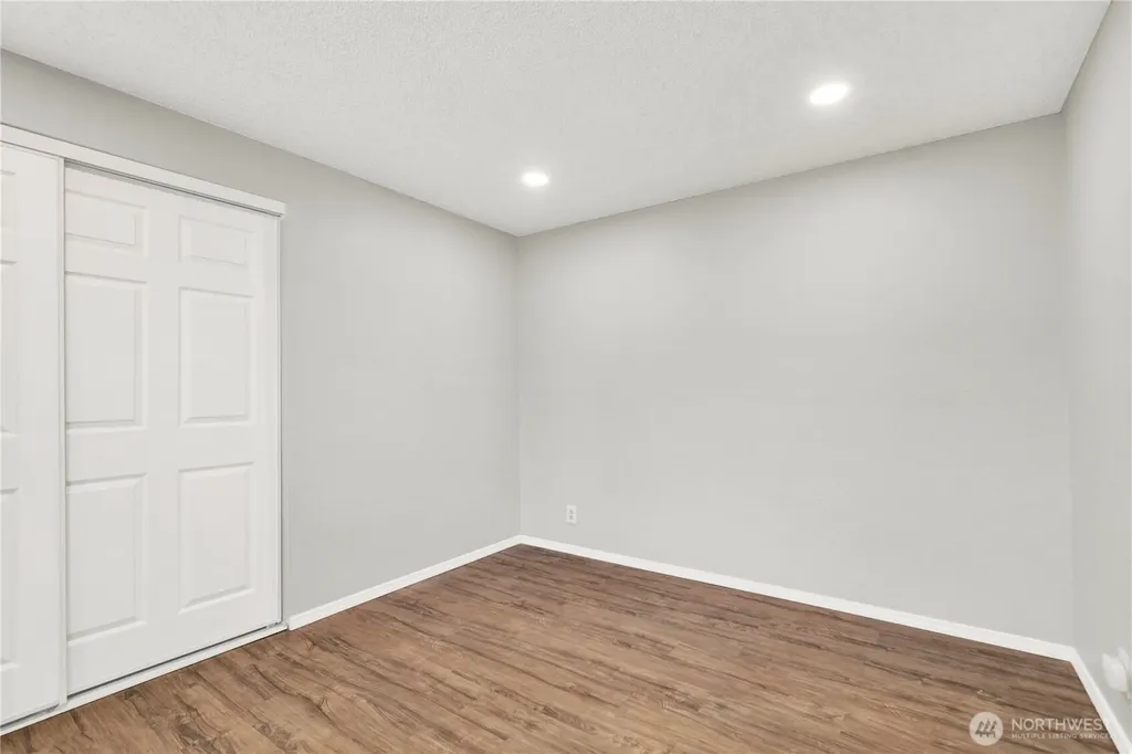 25030 110 Place SE Kent WA 98030