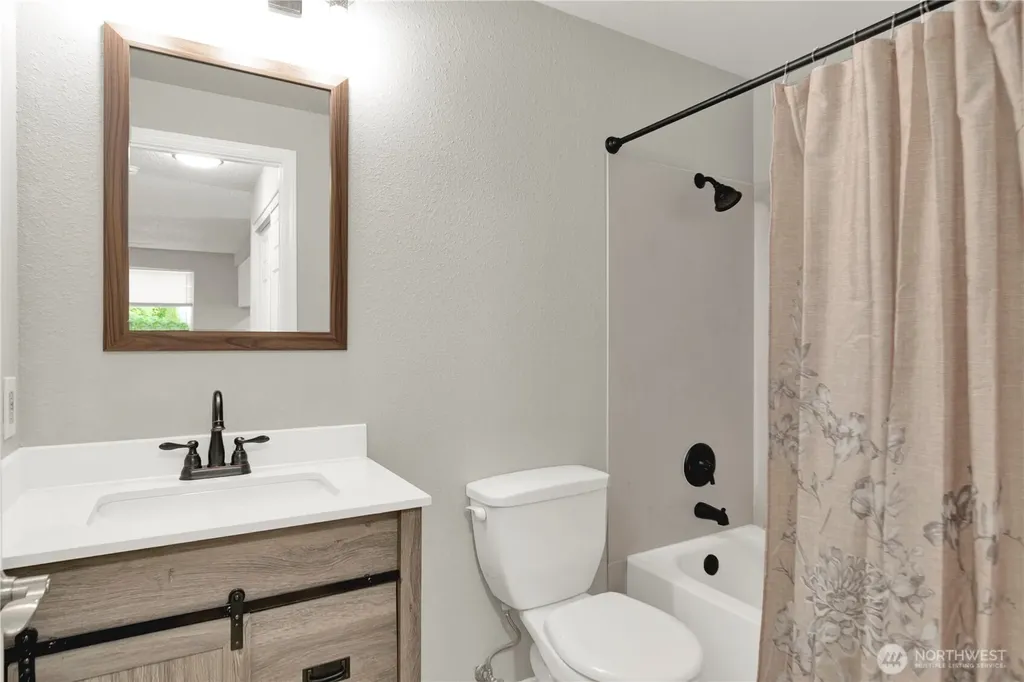 25030 110 Place SE Kent WA 98030