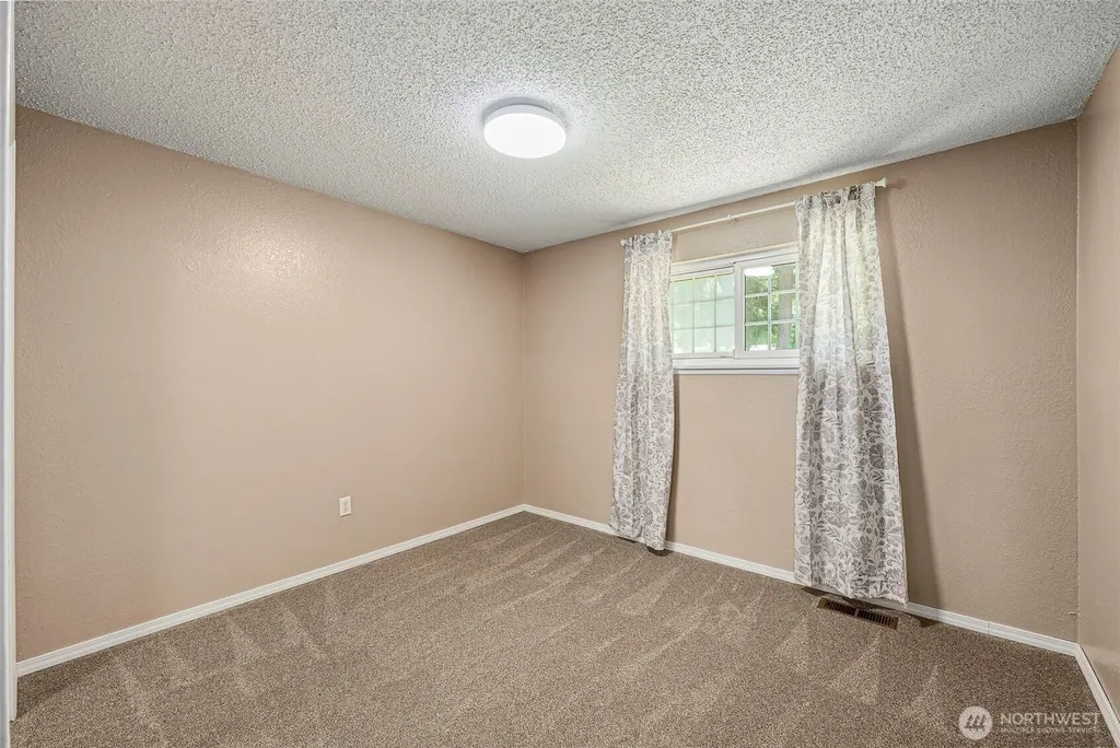 5208 Brentwood Drive SE Lacey WA 98503