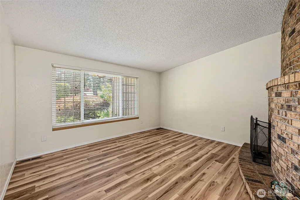5208 Brentwood Drive SE Lacey WA 98503