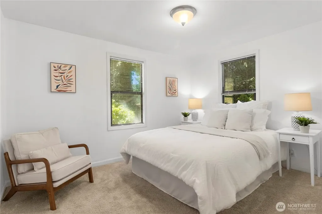 12656 74th Place S Seattle WA 98178