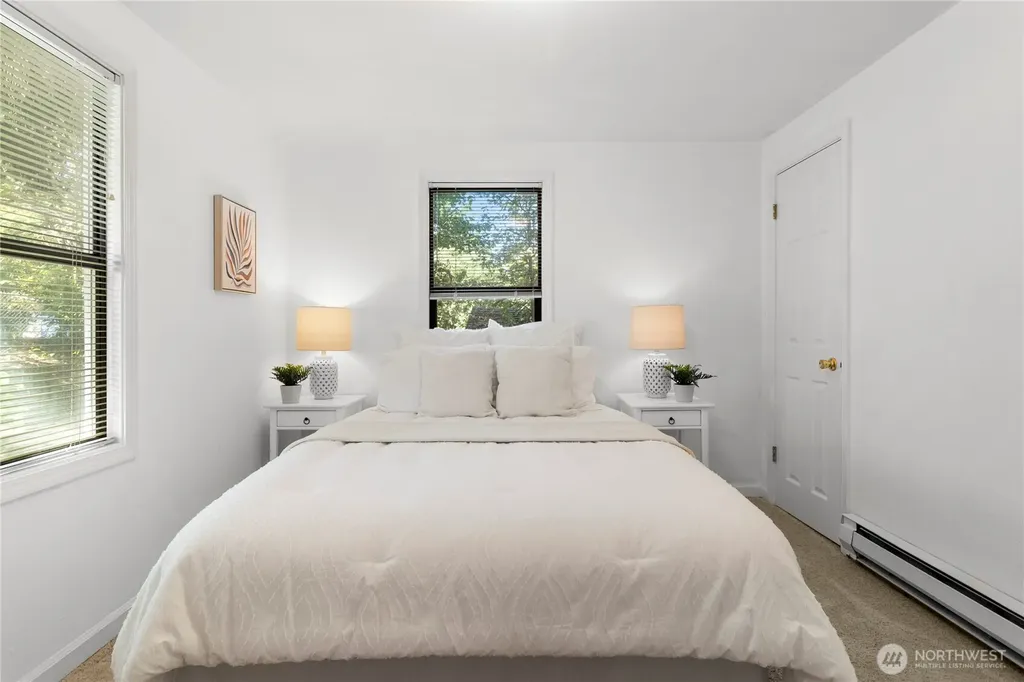 12656 74th Place S Seattle WA 98178