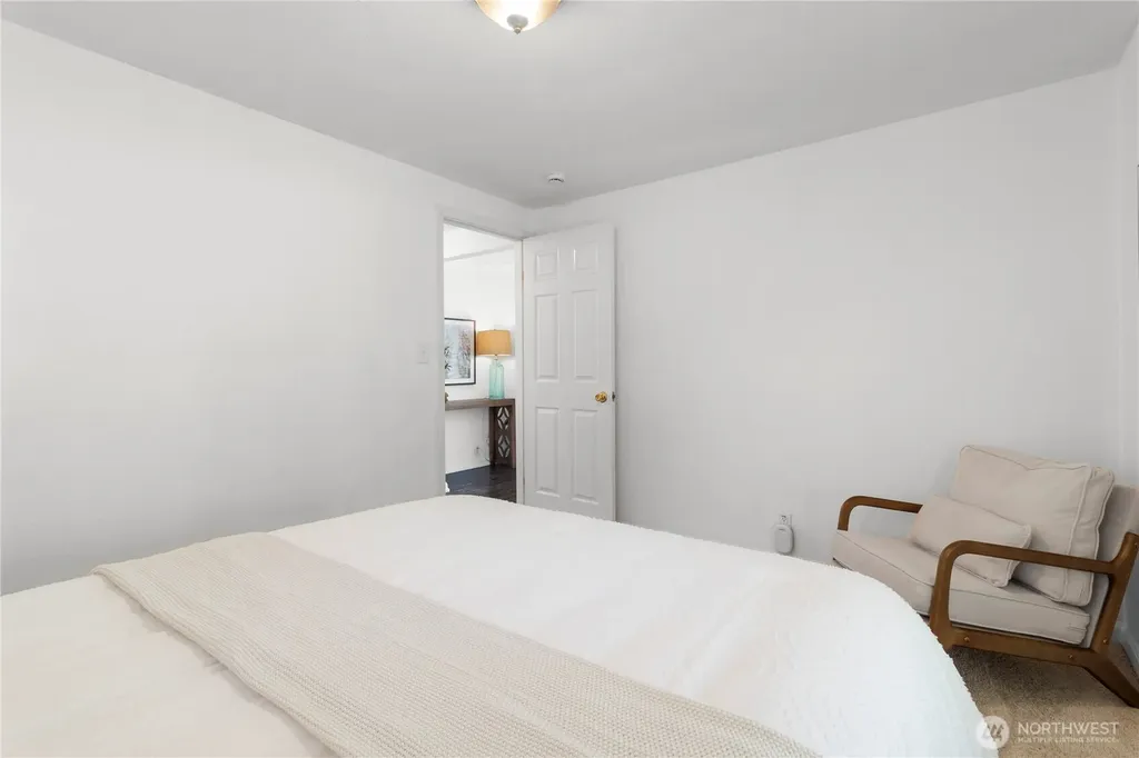 12656 74th Place S Seattle WA 98178
