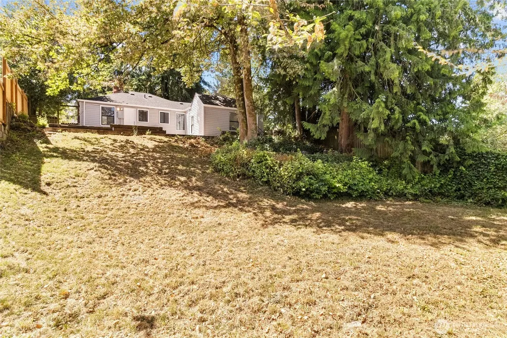 12656 74th Place S Seattle WA 98178