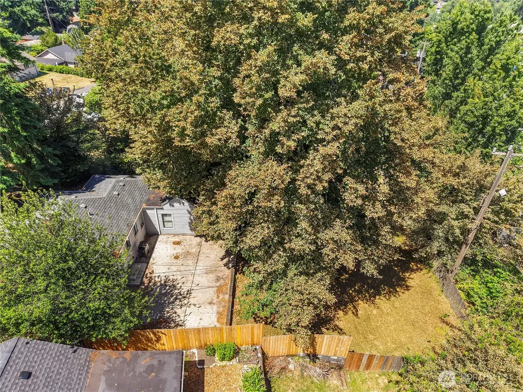 12656 74th Place S Seattle WA 98178