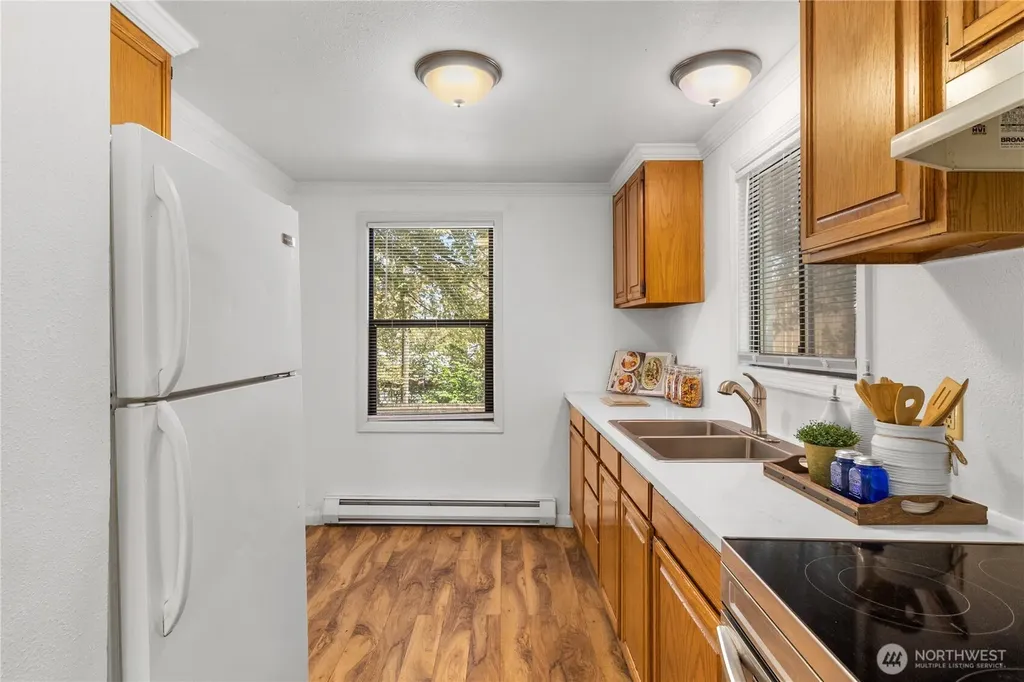 12656 74th Place S Seattle WA 98178